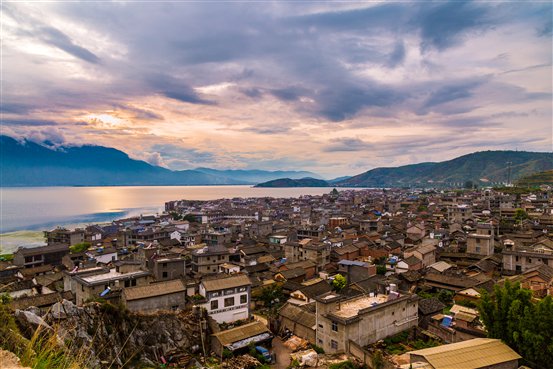 C24-霞彩双廊-吕尊仁