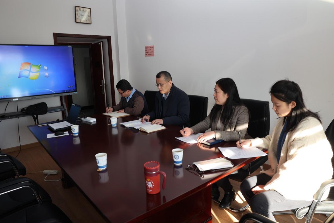专题组织生活会.jpg