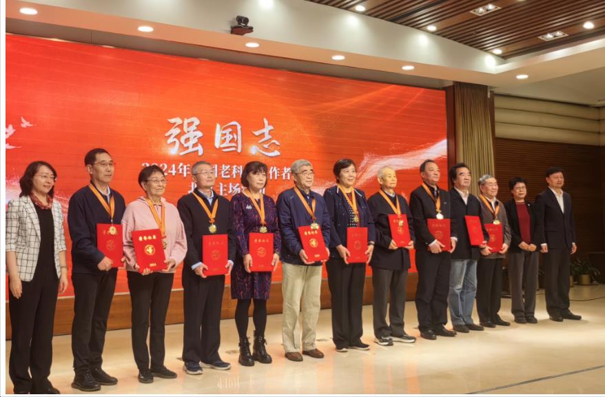 郑红军1.jpg
