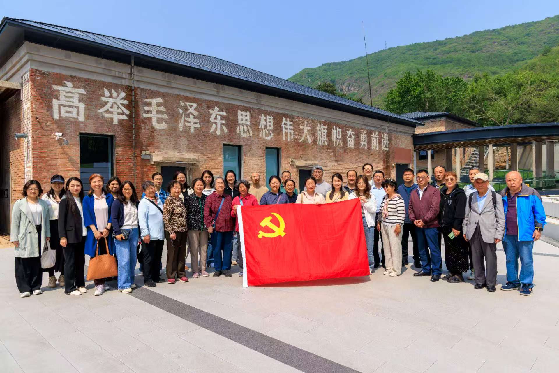 大合影.jpg
