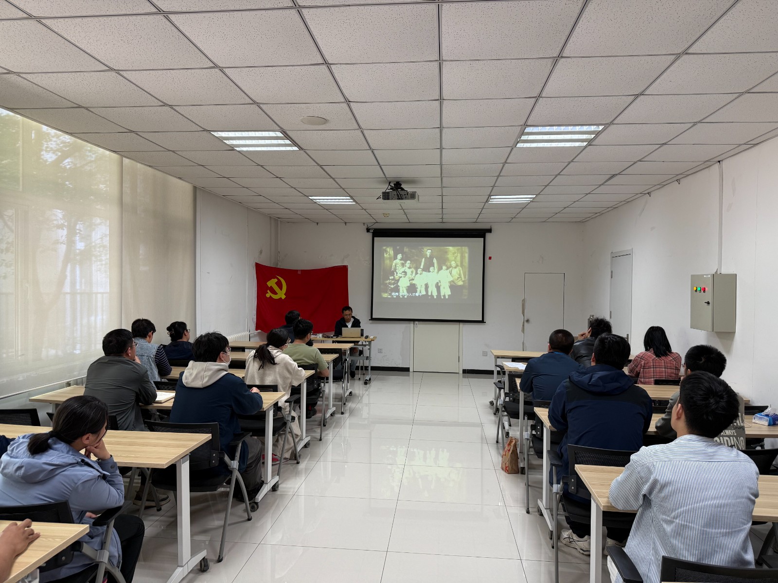 图片10.jpg
